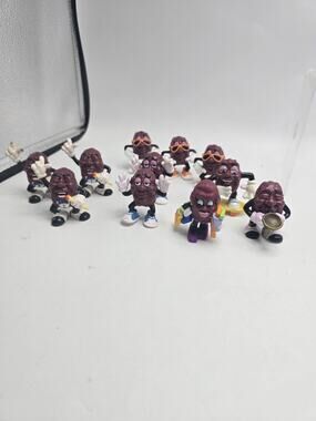 Vintage California Raisins Shopper, Sax, Singer, Skateboard